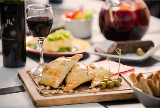 Accesorios de Vino Esenciales para las Fiestas Patrias en Septiembre