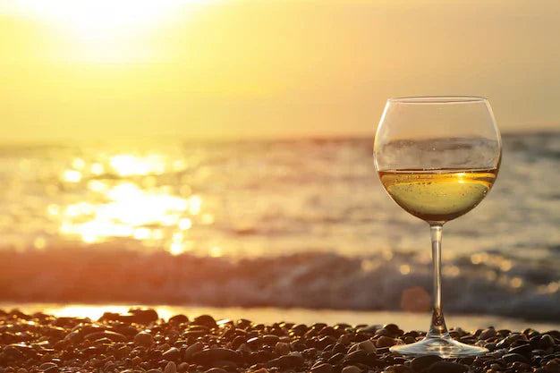 La Importancia de Enfriar y Mantener Frío tu Vino Blanco, Rosé o Late Harvest en Primavera