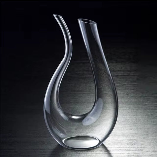 Decantador de Vino en Cristal Forma U – 1.5L Elegancia & Oxigenación